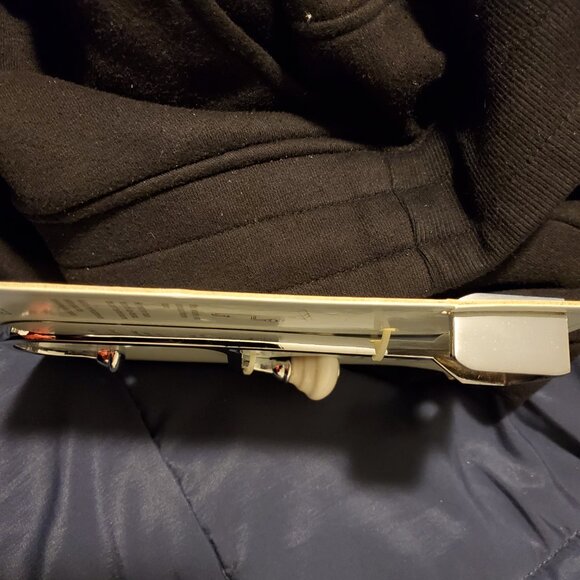 York over the door hook, new, white and metal - Picture 5 of 6